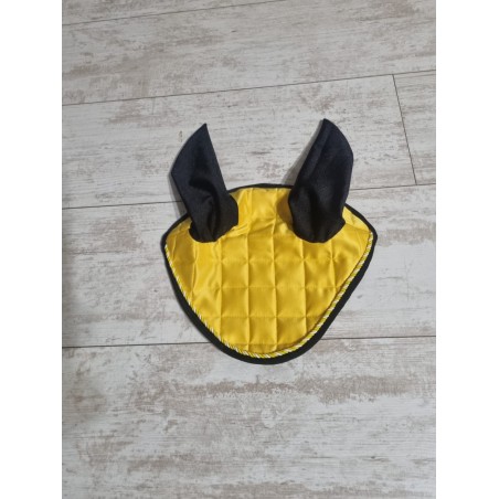 yellow ear bonnet