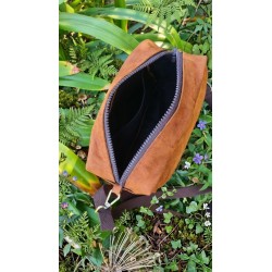Handcrafted Leather Strelitzia Sling Bag – Tan